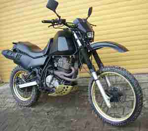 Suzuki DR 600 (J) SN 41 A Enduro Cross Gelände