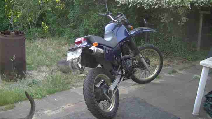 Suzuki DR 600 Motorrad/Enduro TÜV bis 06.2016
