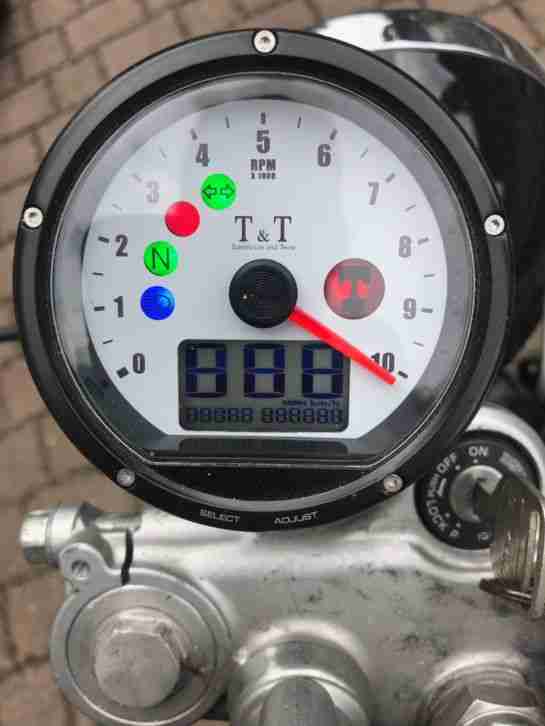 Suzuki DR 650 Supermoto, Cafe Racer, Scrambler - SP45 B