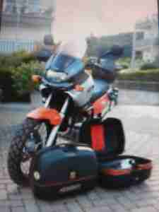 Suzuki Freewind mit Koffer Set