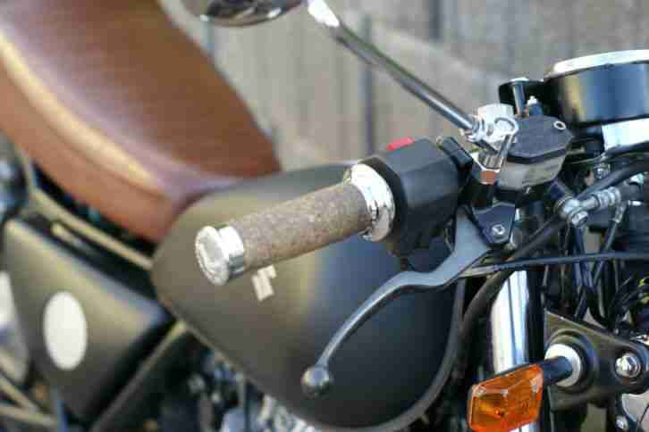 Suzuki GN 125 - Old school Bobber