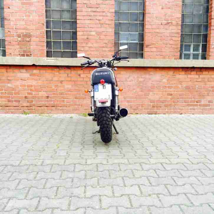 Suzuki GN 250 Street Tracker