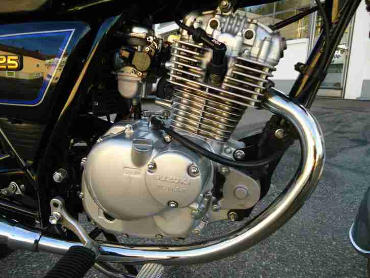 Suzuki GS 125 neuwertiger Zustand