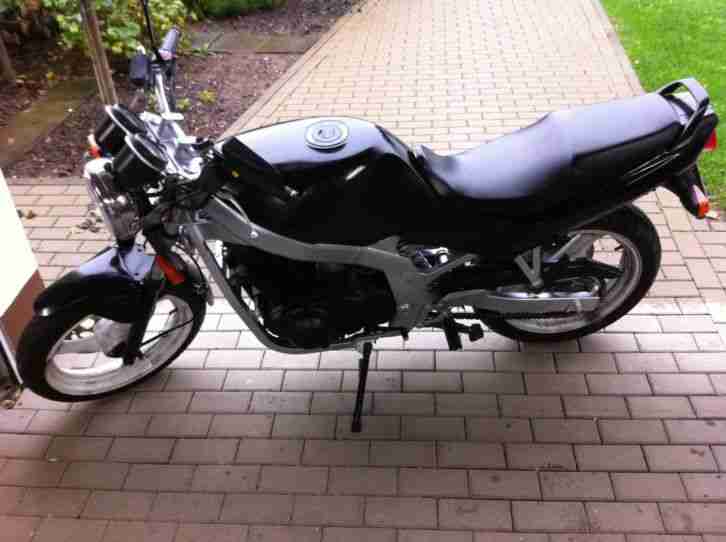 Suzuki GS 500 E