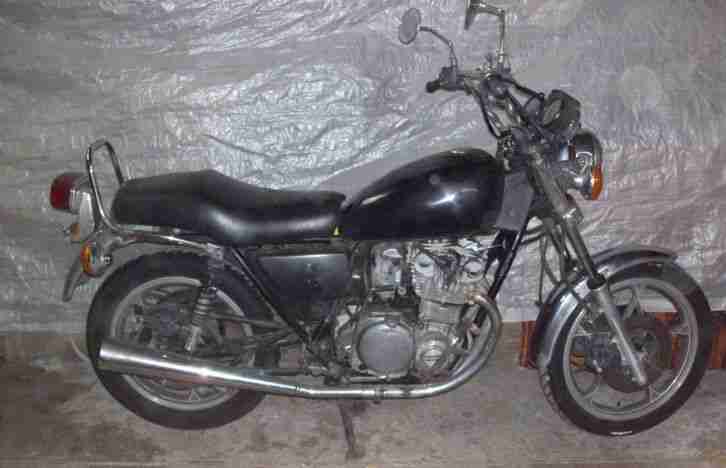 Suzuki GS 550 E