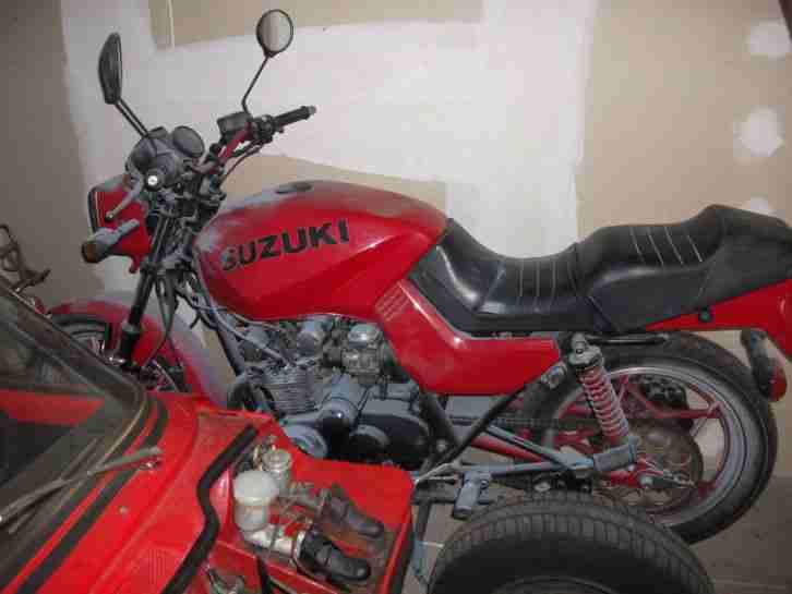 Suzuki GS 550 Katana