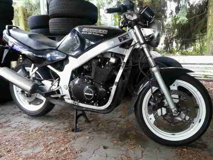 Suzuki GS500E