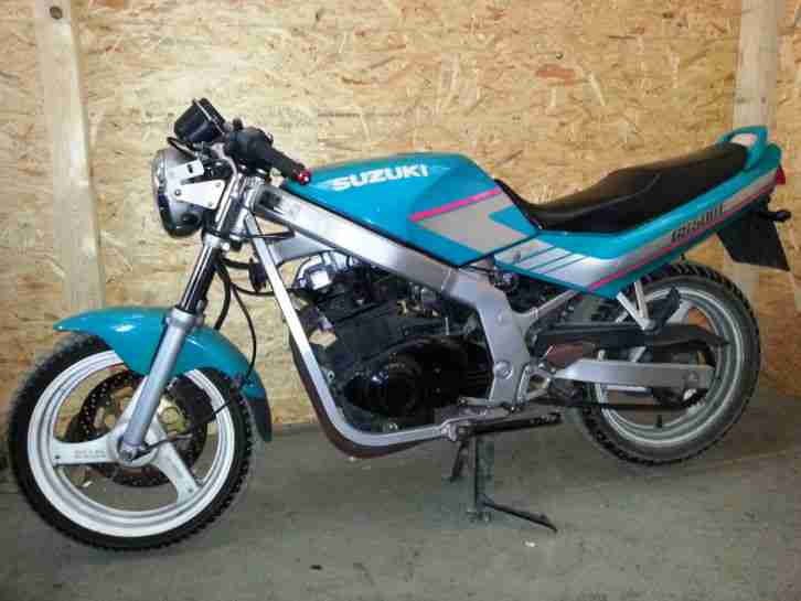 Suzuki GS500E