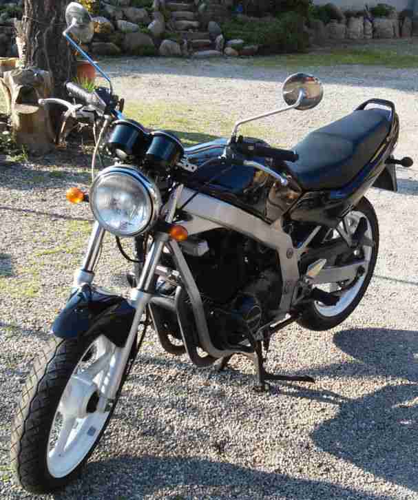 Suzuki GS500E