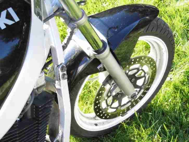 Suzuki GS500E (Unfallmotorrad)