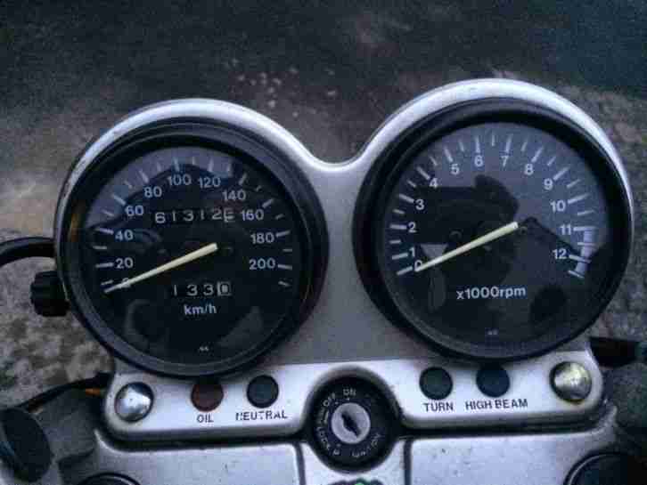 Suzuki GS500e, Naked Bike, Monster Energy (Yamaha, Kawazaki, Honda)