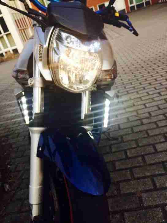 Suzuki GSR600 Streetfighter