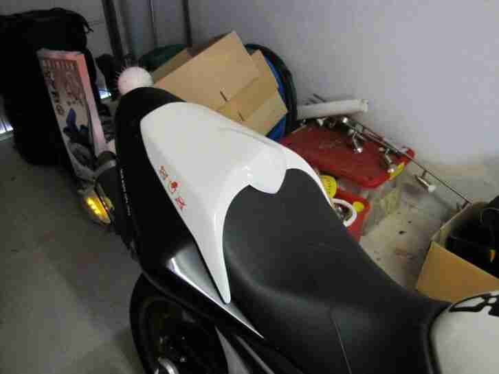Suzuki GSR600A