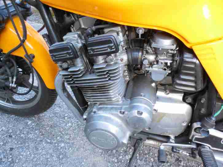 Suzuki GSX 1100 E - 86