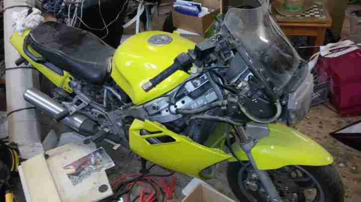 Suzuki GSX 1100 F