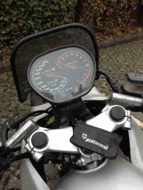 Suzuki GSX 1100 Katana