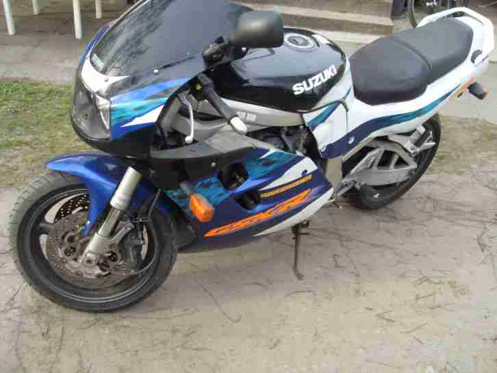 Suzuki GSX 1100 R