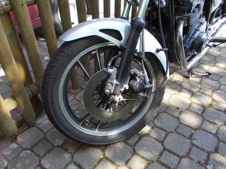 Suzuki GSX 400 E