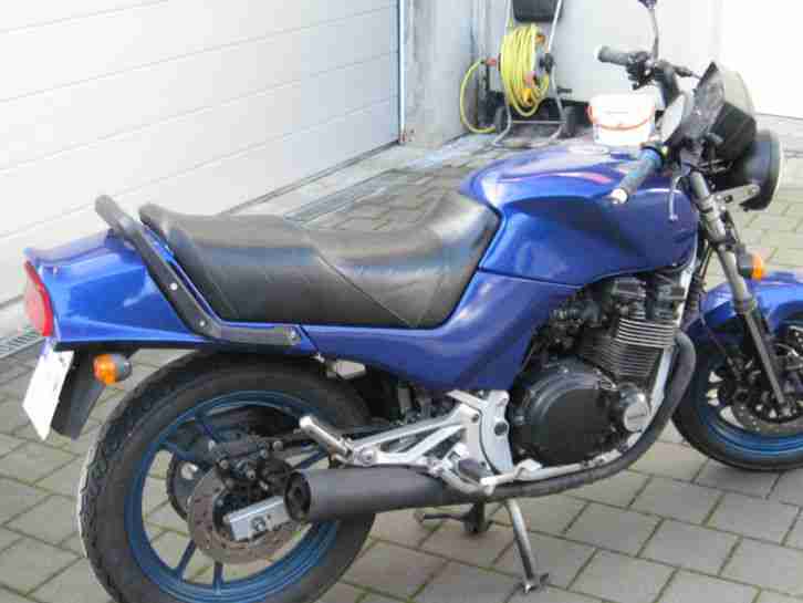 Suzuki GSX 550 ES Typ:GN71D; Km-Stand Ca.90 000 Km; Erstzulassung: 14.02.1986