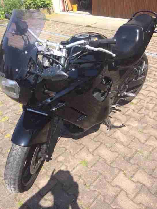 Suzuki GSX 600 F
