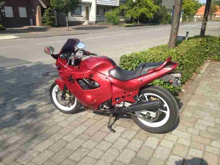 Suzuki GSX 600 F