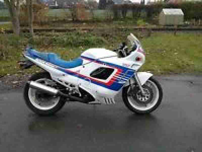 Suzuki GSX 600 F Gn 72 b Bastlerfahrzeug