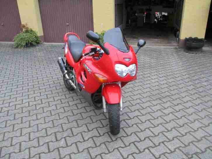Suzuki GSX 600 F Motorrad BJ. 1998 mit TÜV bis 05/2020 an Bastler