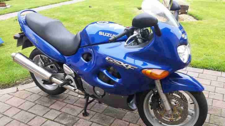 Suzuki GSX 600 F nur 31600 km blau guter Zustand