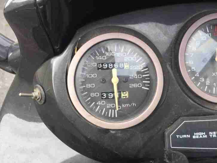 Suzuki GSX 600 FU2 (GN72B
