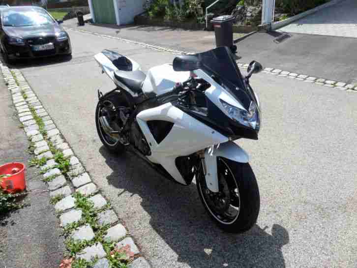 Suzuki GSX 600 R - Ez 2009 - Fighter - Topzustand - Notverkauf