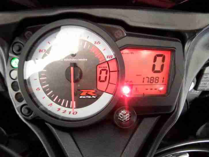 Suzuki GSX 600 R - Ez 2009 - Fighter - Topzustand - nur 17800km