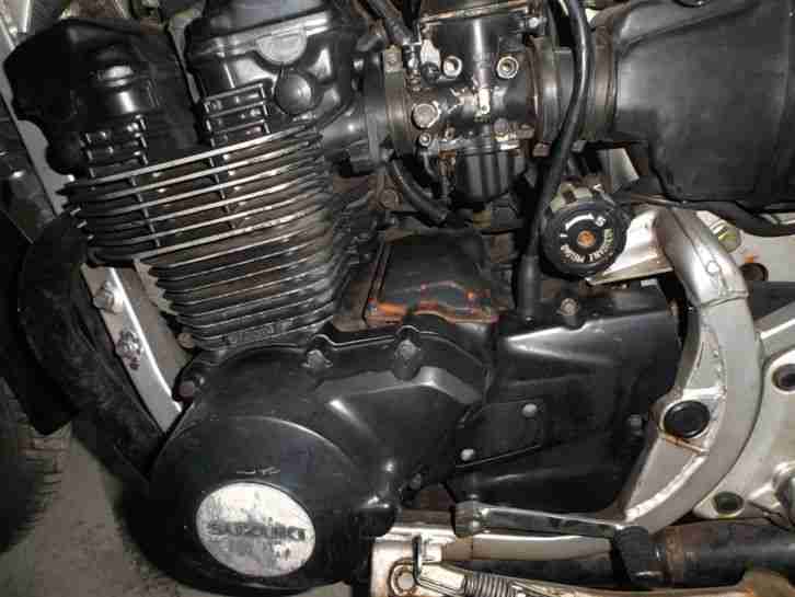 Suzuki GSX 600 Scheunenfund komplett EZ. 86 Bastlerfahrzeug Typ GN71D