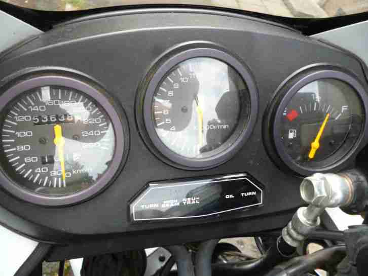 Suzuki GSX 600 Sporttourer
