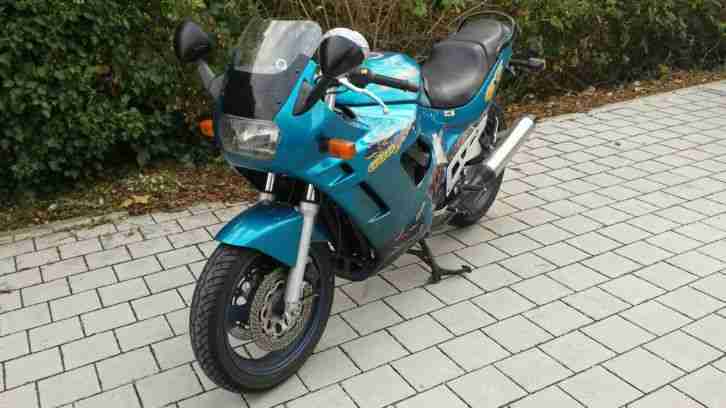 Suzuki GSX-600F
