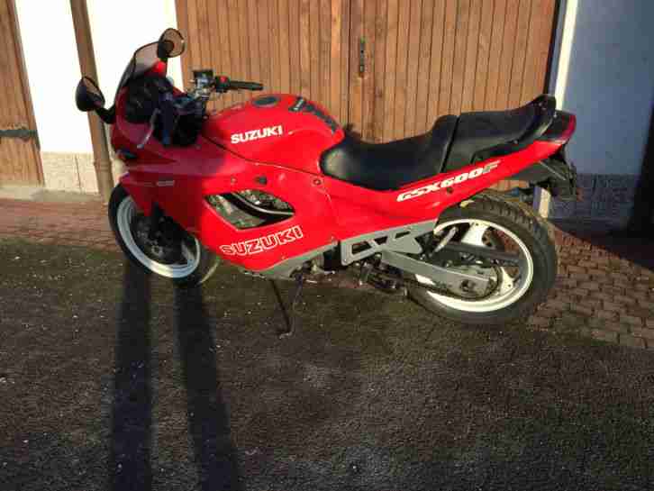 Suzuki GSX 600F Top