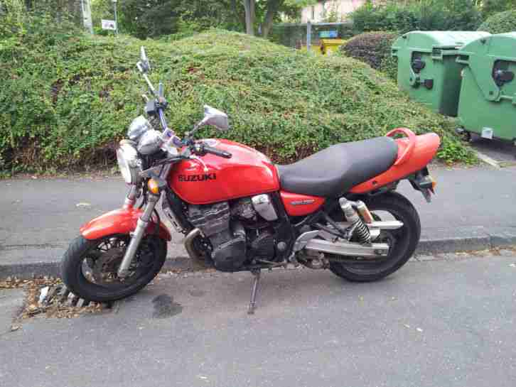 Suzuki GSX 750 AE Inazuma