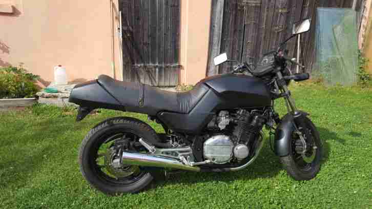 Suzuki GSX 750 ES
