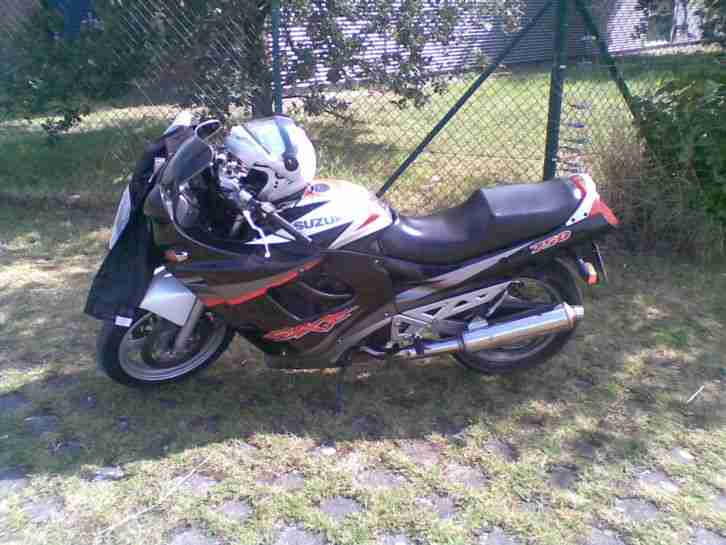 GSX 750 F