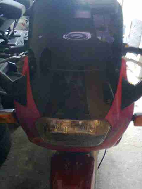 Suzuki GSX 750 F