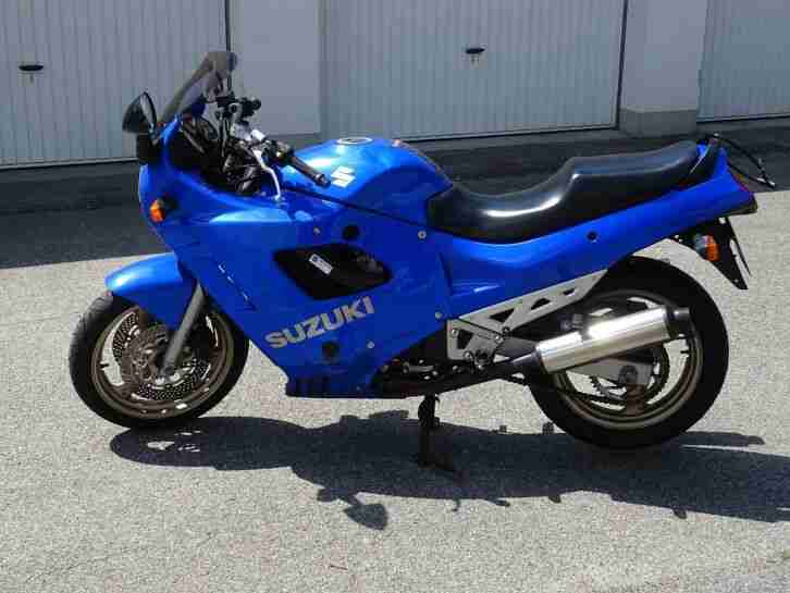 Suzuki GSX 750 F