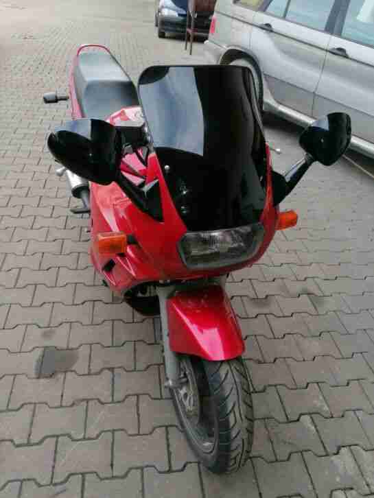 Suzuki GSX 750 F