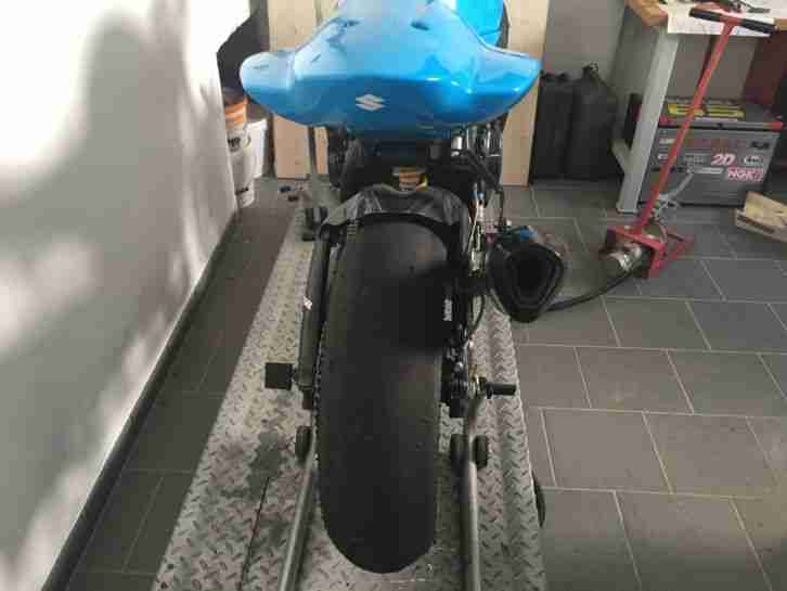 Suzuki GSX/750 K7