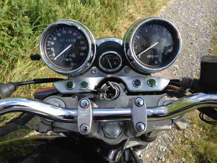 Suzuki GSX 750 Naked Bike