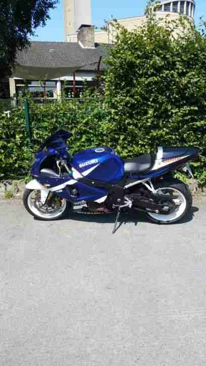 Suzuki GSX-R 1000 K2 TÜV Sommer 2017 gepflegter Zustand 118 kW Benziner 988 cm3