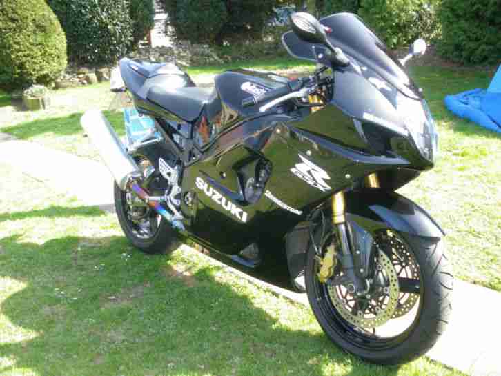 Suzuki GSX-R 1000, K4, 19.000km, Schwarz versch. Modifikationen