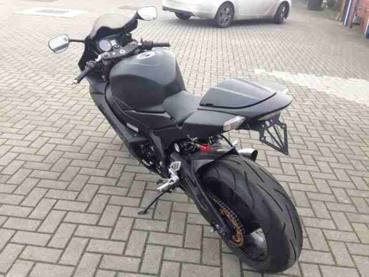 Suzuki GSX-R 1000 K6, Renstreckenumbau m. Strassenzulassung!