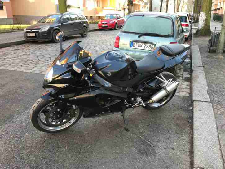 Suzuki GSX R 1000 K7