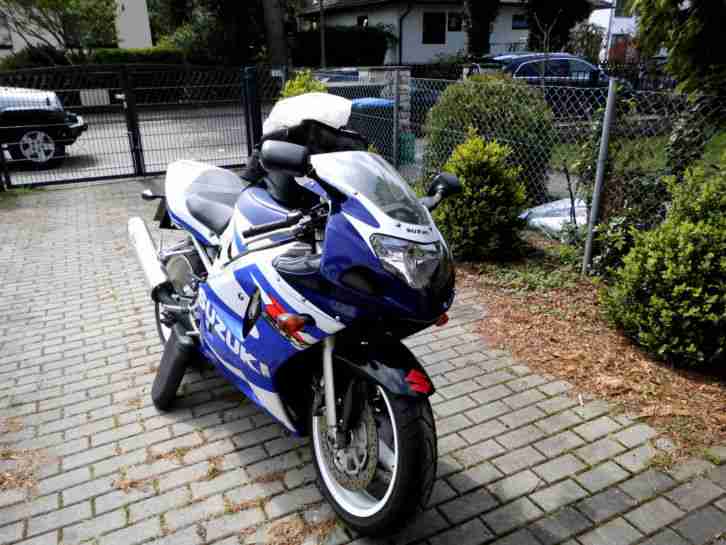 Suzuki GSX R
