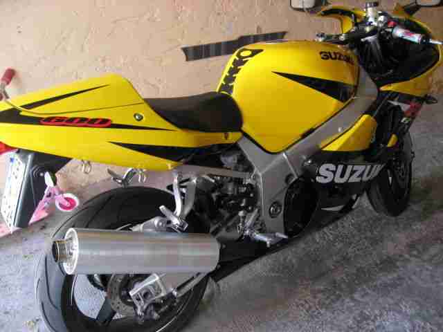 Suzuki GSX-R 600 K2