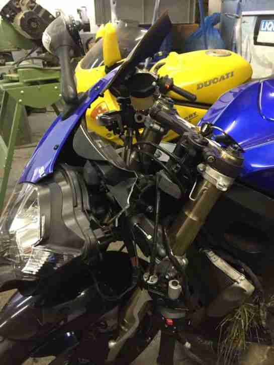Suzuki GSX R 600 K7 K6 Unfall BJ2007